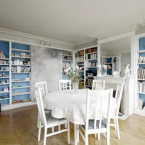 Spacious With 3 Bedrooms - Tour Eiffel Paris